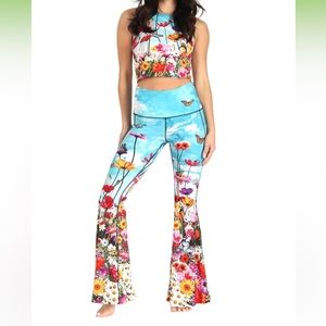 Nwt yoga democracy butterfly bell bottoms size medium